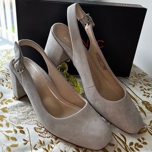 Women’s NIB Light Grey Plaza Nareen Slingback Block Heels 8.5 M